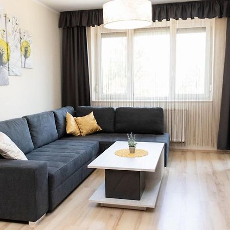 Appartamento Holiday Apartman Sárvár Esterno foto